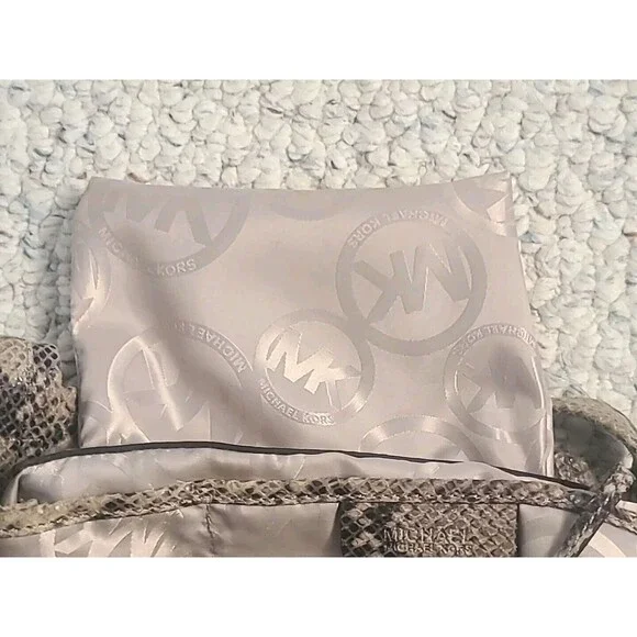 Michael Kors Python Embossed Leather Drawstring Bucket Tote Satchel Shoulder Bag - Picture 13 of 16